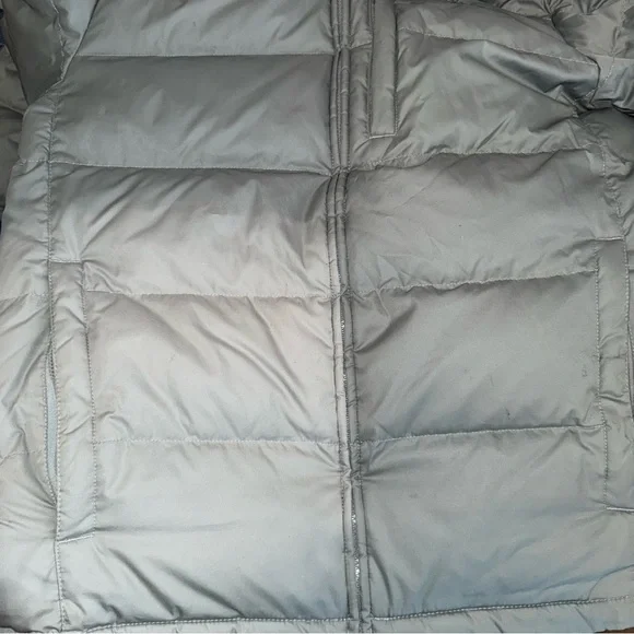 Men’s Eddie Bauer Puffer Jacket - Picture 9 of 10